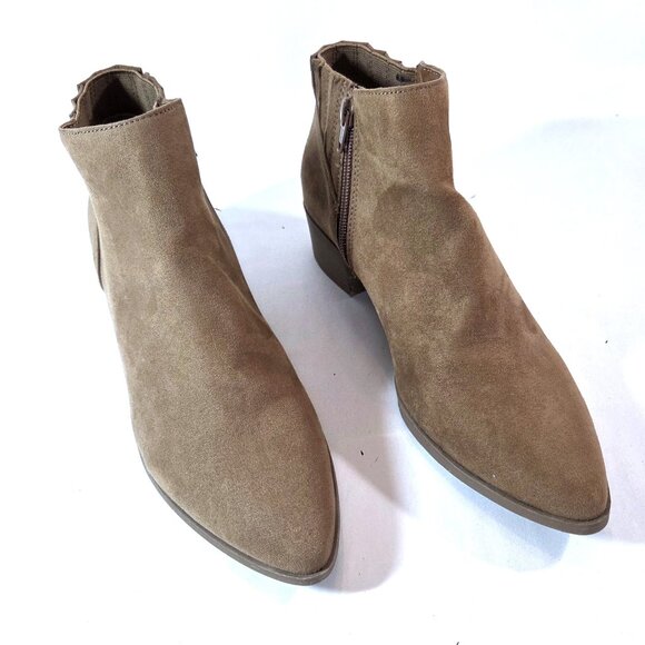 NWOT American Rag Tori Tan Faux Suede Leather Booties Size 8 - Picture 2 of 4